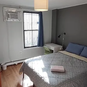 Quiet Double In Williamsburg Ground Floor Near Subway Homestay New York