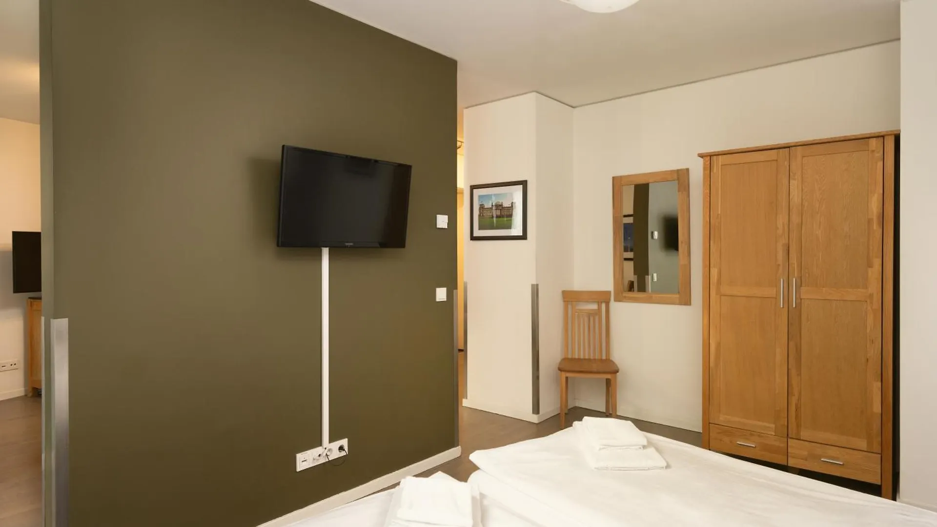 Holiday At Alexanderplatz Apartments Berlin
